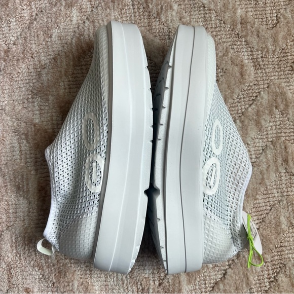 OOFOS OOmega Chukka Recovery Shoe - Women’s - Picture 3 of 5